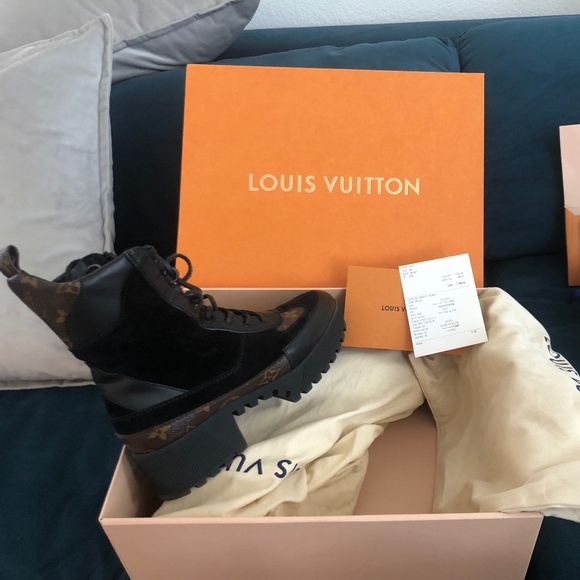 Boots - Picture 1 of 5